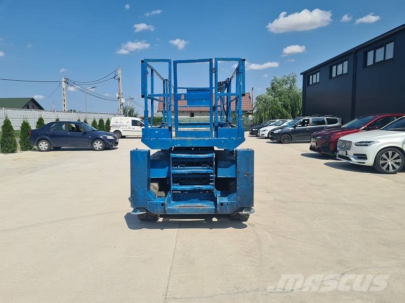 Genie GS 3268 RT 가위형 리프트