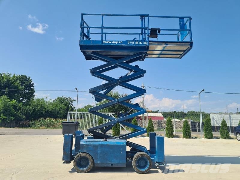Genie GS 3268 RT 가위형 리프트
