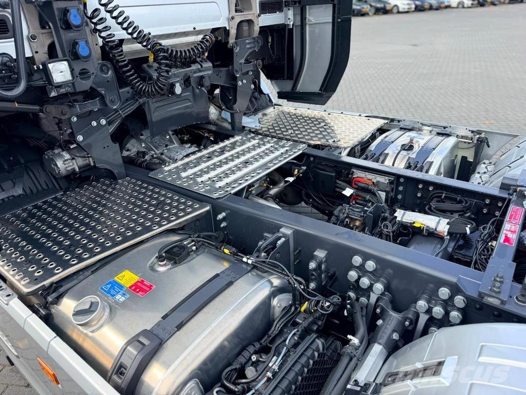 Scania S590 NEW, full air, retarder, 250WB Седельные тягачи