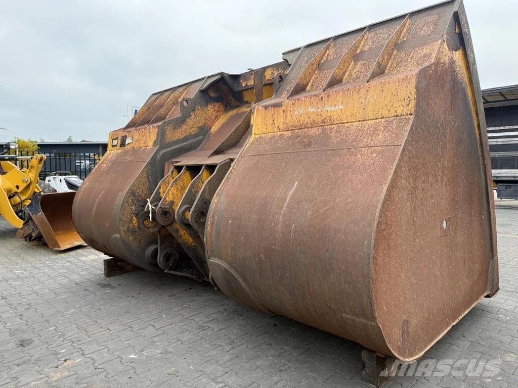 CAT 980M Buckets