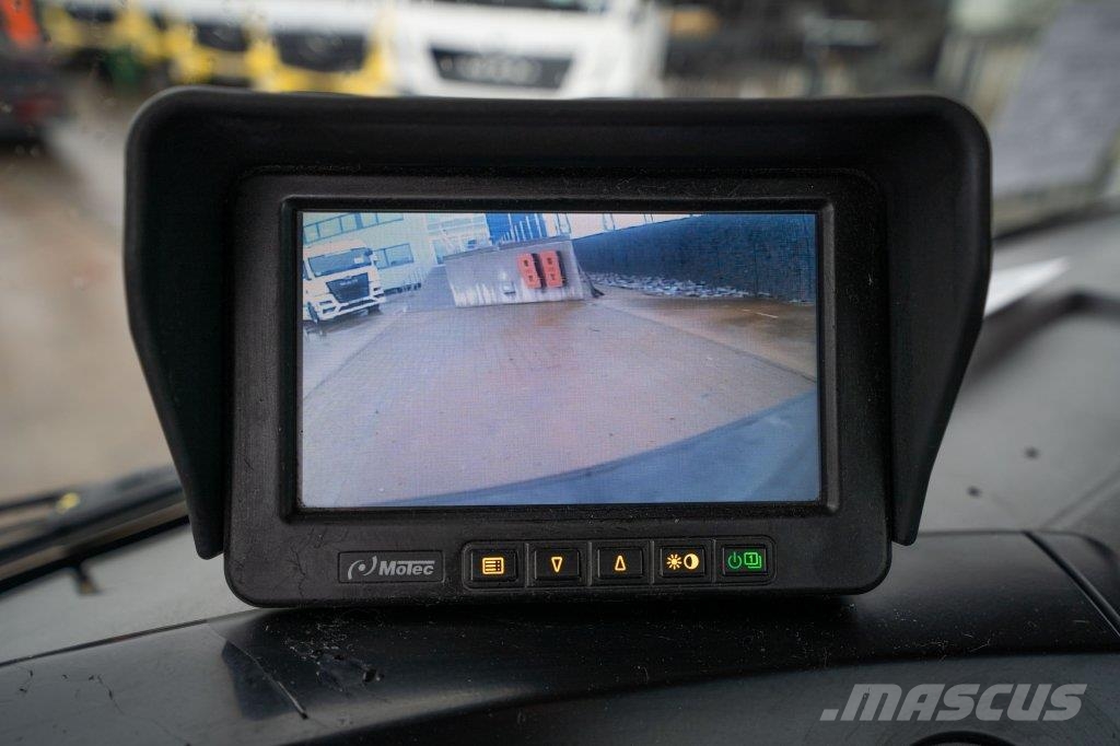 Renault D19 WIDE 320 DXI + DHOLLANDIA 2T. Camiones desmontables