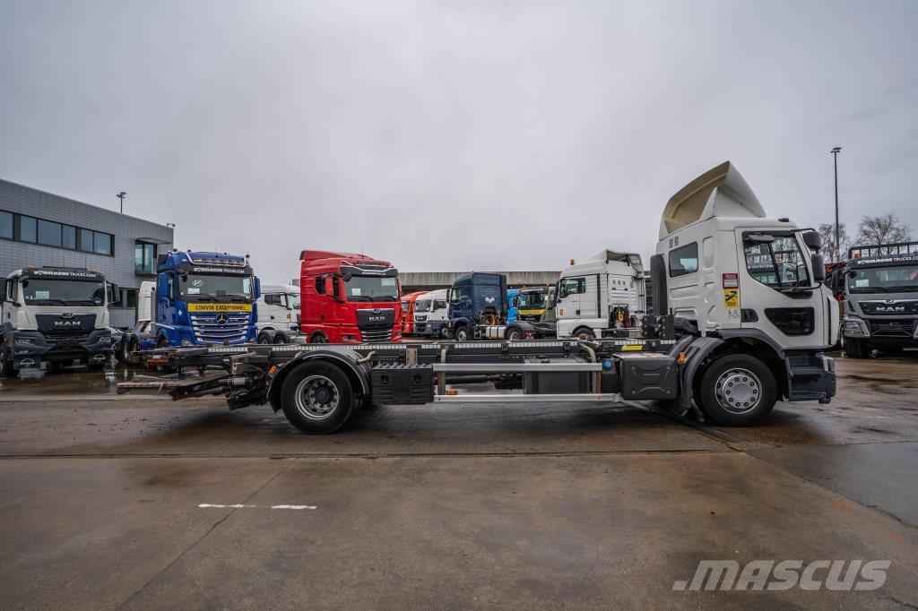 Renault D19 WIDE 320 DXI + DHOLLANDIA 2T. Camiones desmontables