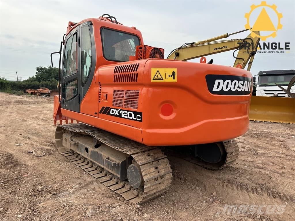 Doosan DX 120 Bagri goseničarji