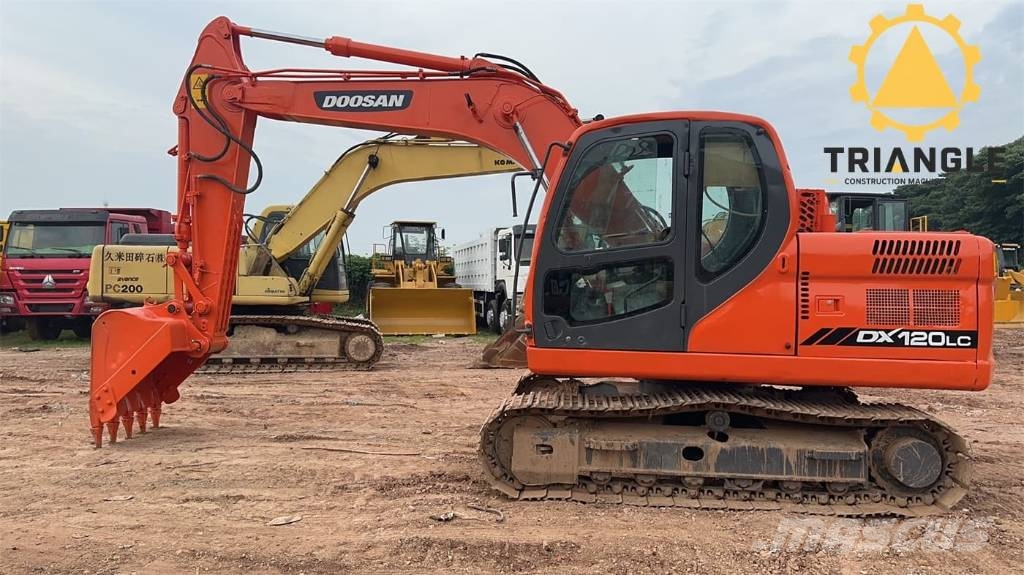 Doosan DX 120 Bagri goseničarji