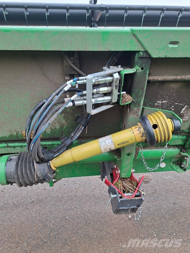 John Deere T550i Kombinované zberacie stroje