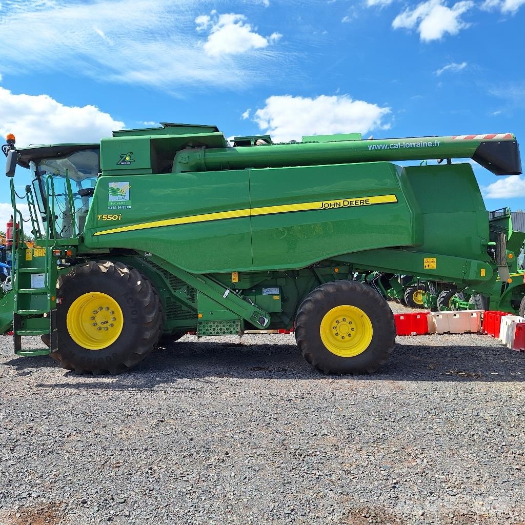 John Deere T550i Moissonneuse batteuse