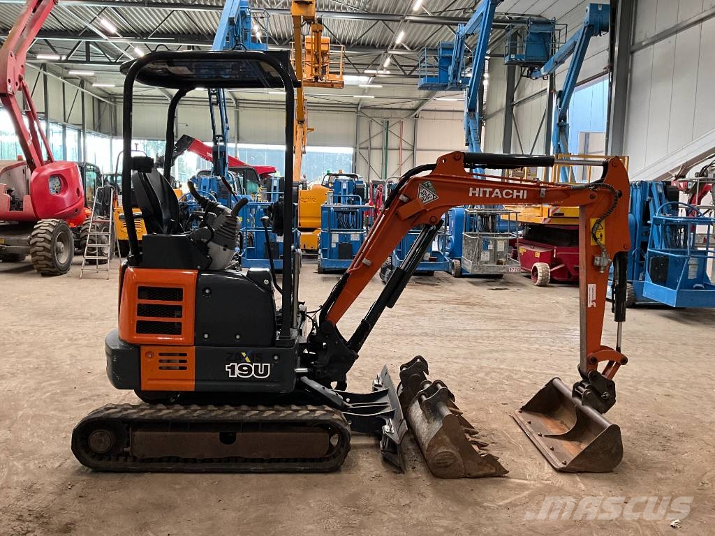 Hitachi ZX 19 U-6 حفارات صغيرة أقل من 7 طن (حفارات صغيرة)