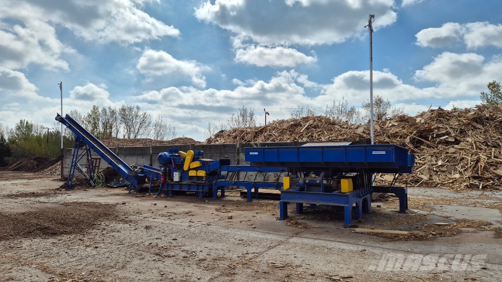 Teknamotor SKORPION 650 EB wood chipper Holzhäcksler