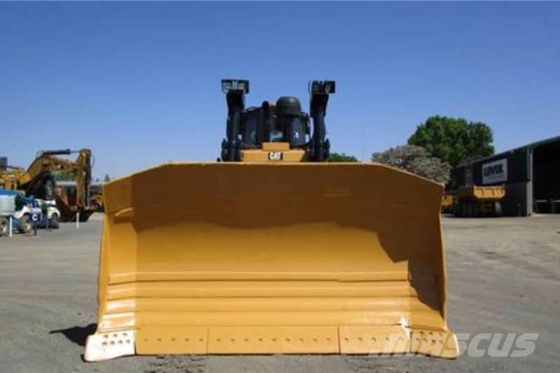 CAT D8R Buldožeri guseničari