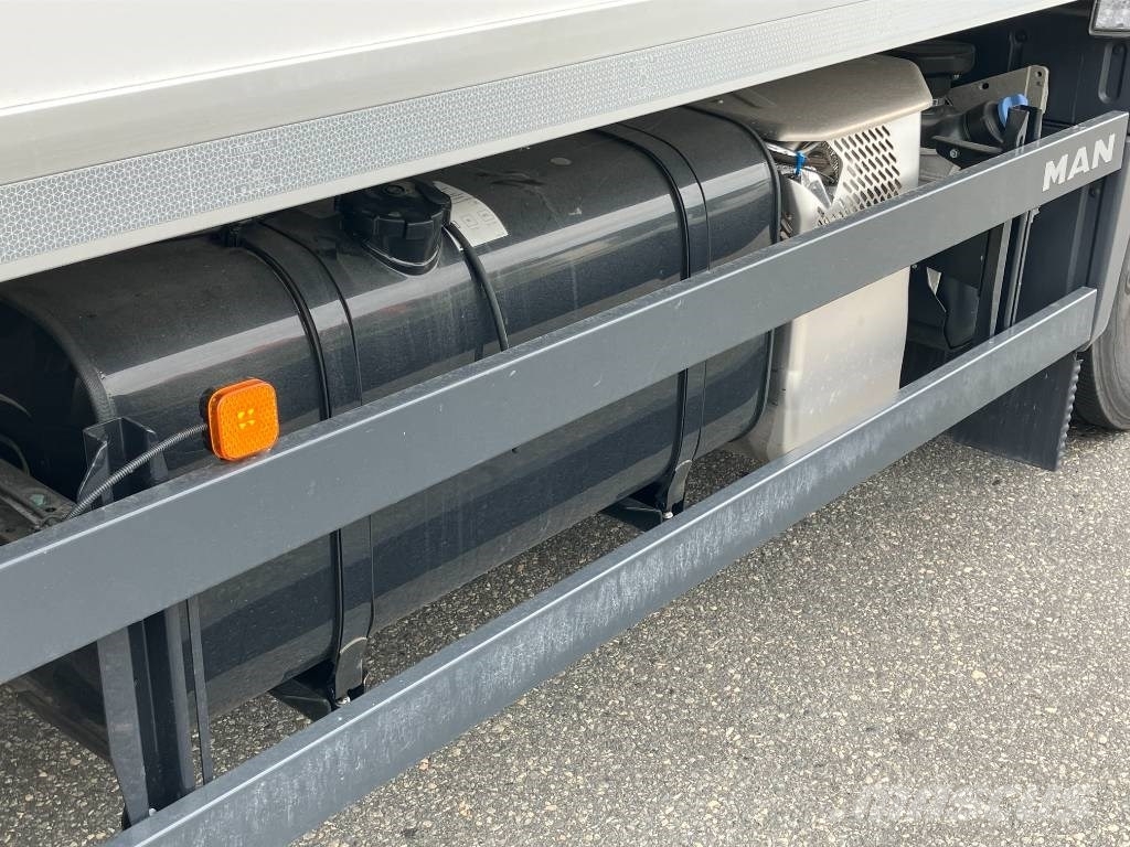 MAN TGM 18.290 탑차 트럭