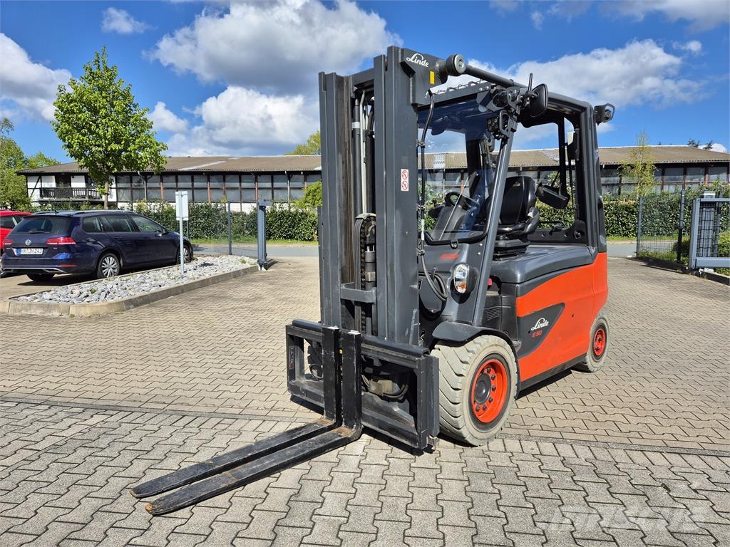 Linde E50HL-01 전동 지게차