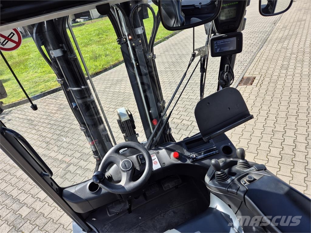 Linde E50HL-01 전동 지게차