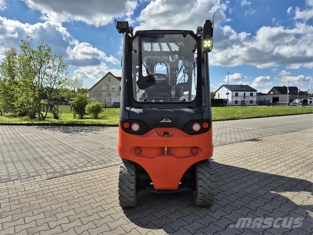 Linde E50HL-01 电动叉车