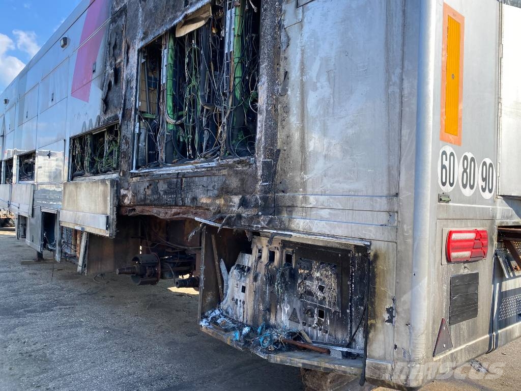 Leveques SR3319/MILLENIUM17 -Car Régie endommagé Overige opleggers