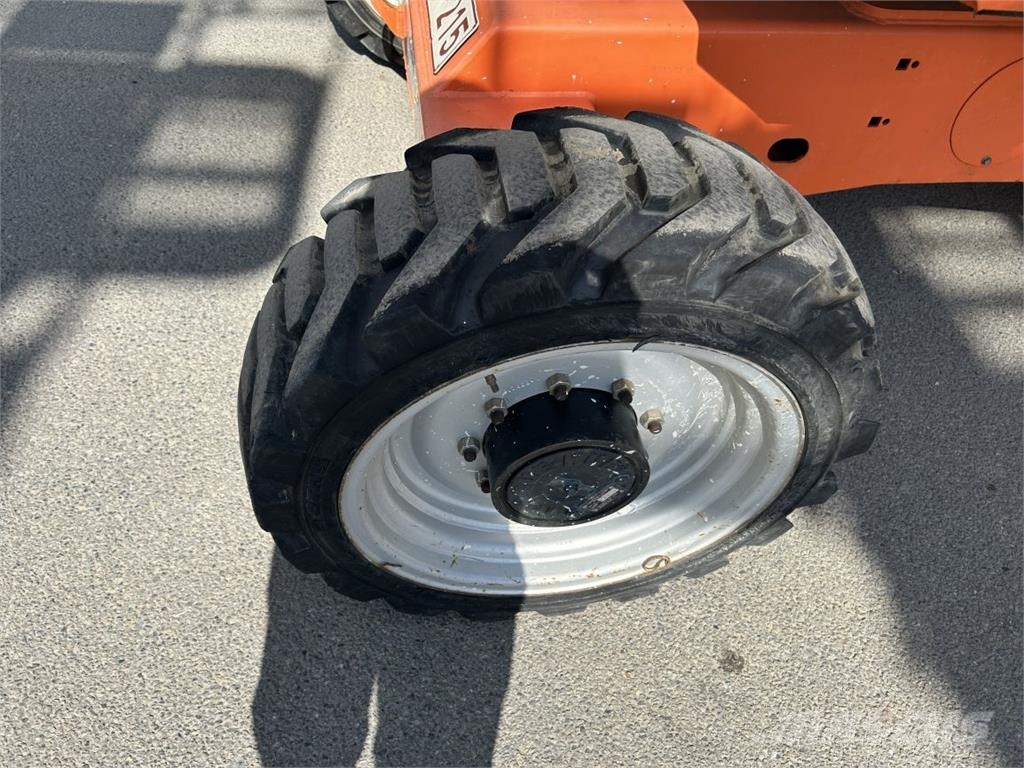 JLG 340AJ (4566) Karos emelők
