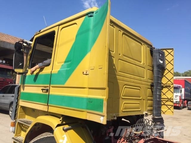 Scania 143-450 Καμπίνες και εσωτερικό