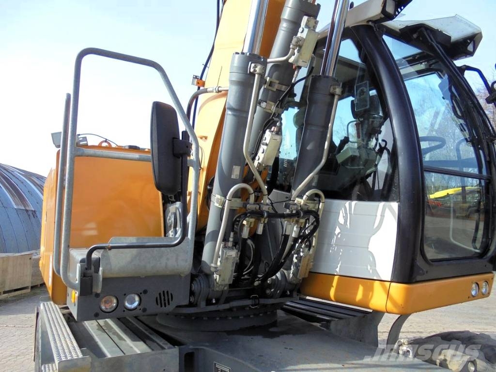 Liebherr A 918 Litronic Excavadoras de ruedas
