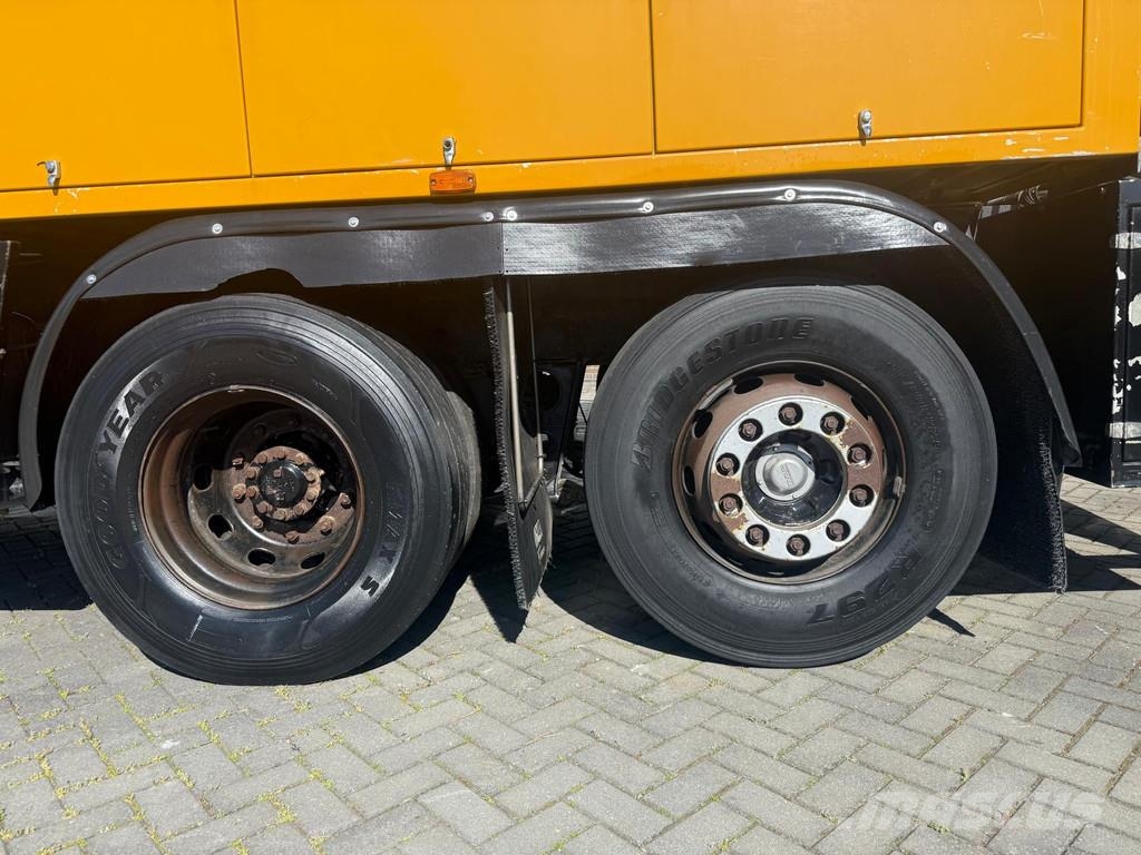 DAF CF 85.480 6x2-4 HD Truck only 8900 Hours Camiones aspiradores/combi