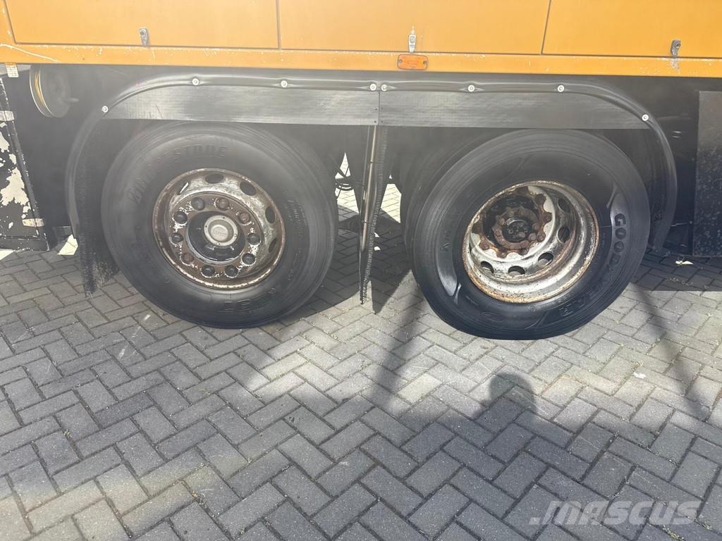 DAF CF 85.480 6x2-4 HD Truck only 8900 Hours Camiones aspiradores/combi