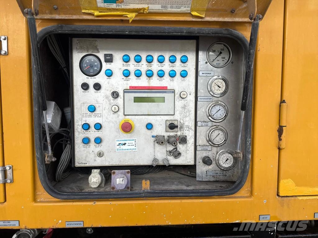 DAF CF 85.480 6x2-4 HD Truck only 8900 Hours Camiones aspiradores/combi