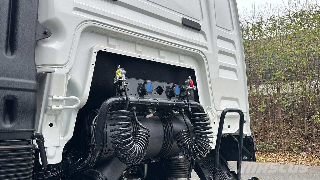 MAN TGS 33.440 MAN TG 33.440 BB 6X4 Euro 2 Export Vetopöytäautot