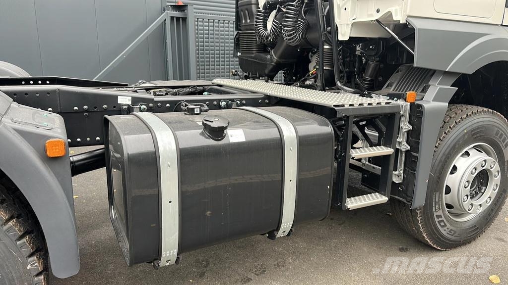 MAN TGS 33.440 MAN TG 33.440 BB 6X4 Euro 2 Export Vetopöytäautot