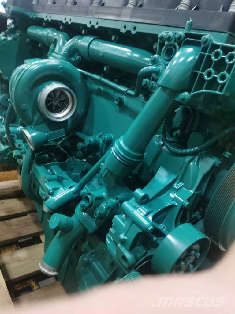 Volvo D13F Engine محركات