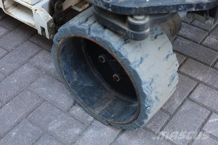 Holland Lift Ecostar HL-11812 Electric, 14m Working Height, 300 Elevadores de tesoura
