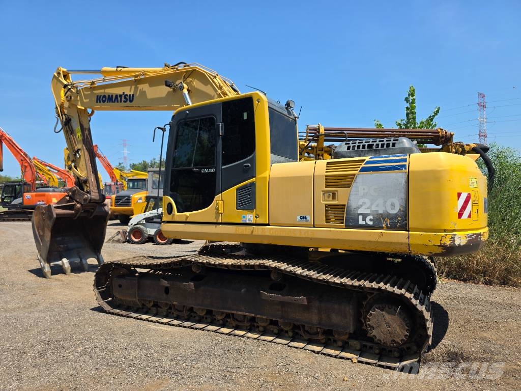 Komatsu PC 240 LC-8 حفارات زحافة