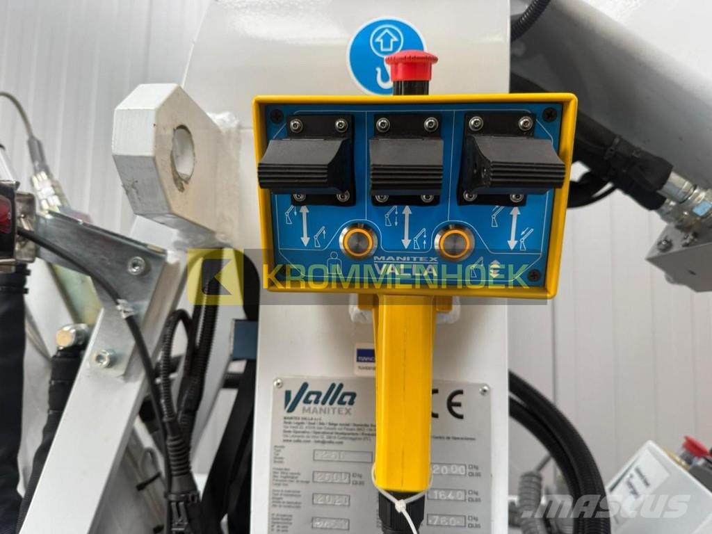 Valla 25E Mini cranes