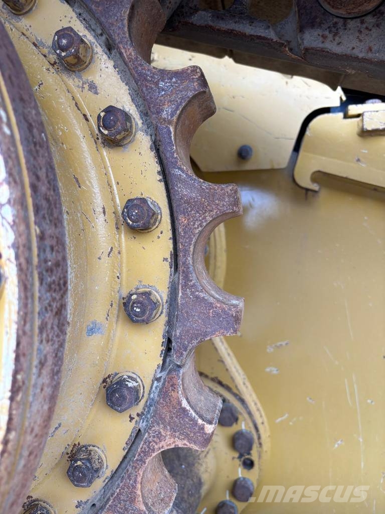 CAT D 6 N LGP (Foldable Blade / Ripper) Rupsdozers