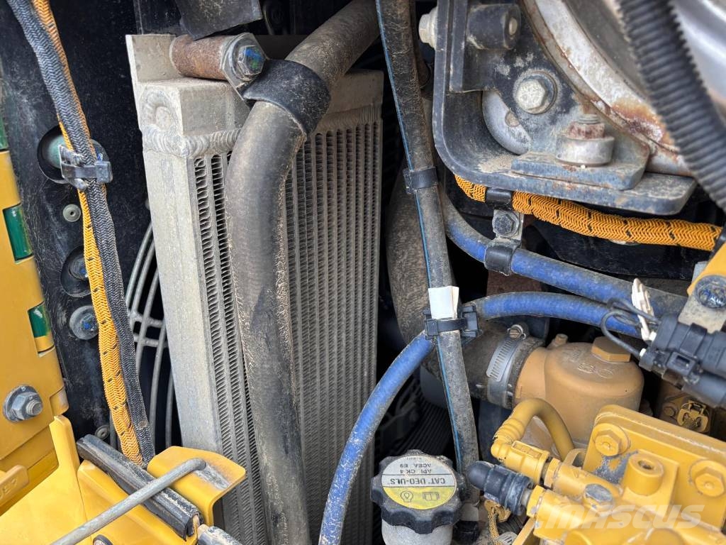 CAT D 6 N LGP (Foldable Blade / Ripper) Rupsdozers