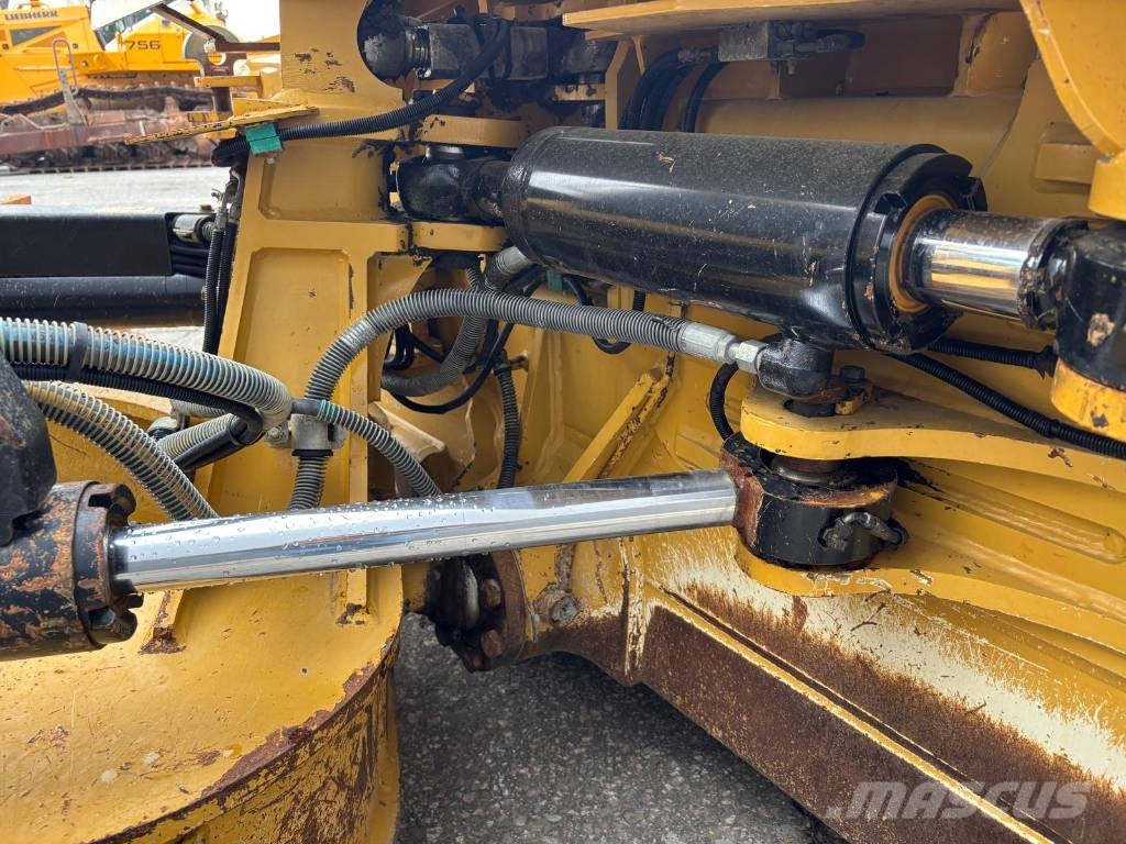 CAT D 6 N LGP (Foldable Blade / Ripper) Rupsdozers