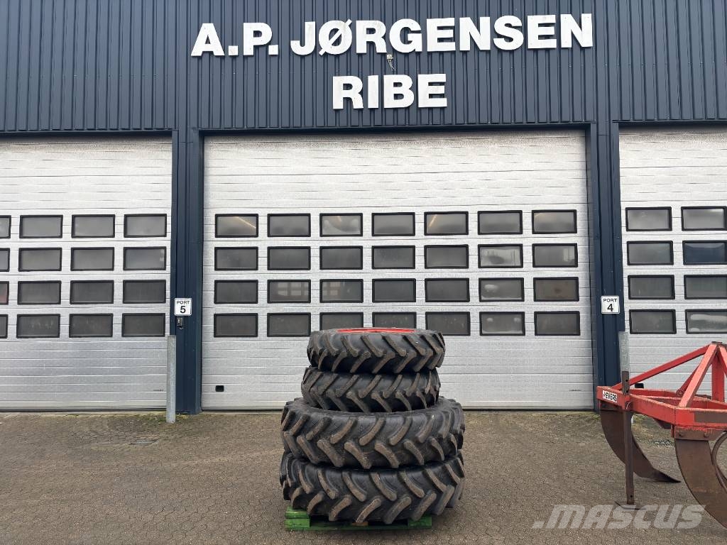 Lingong Sprøjtehjul 420/85R38 og 13.6-28 Banden, wielen en velgen
