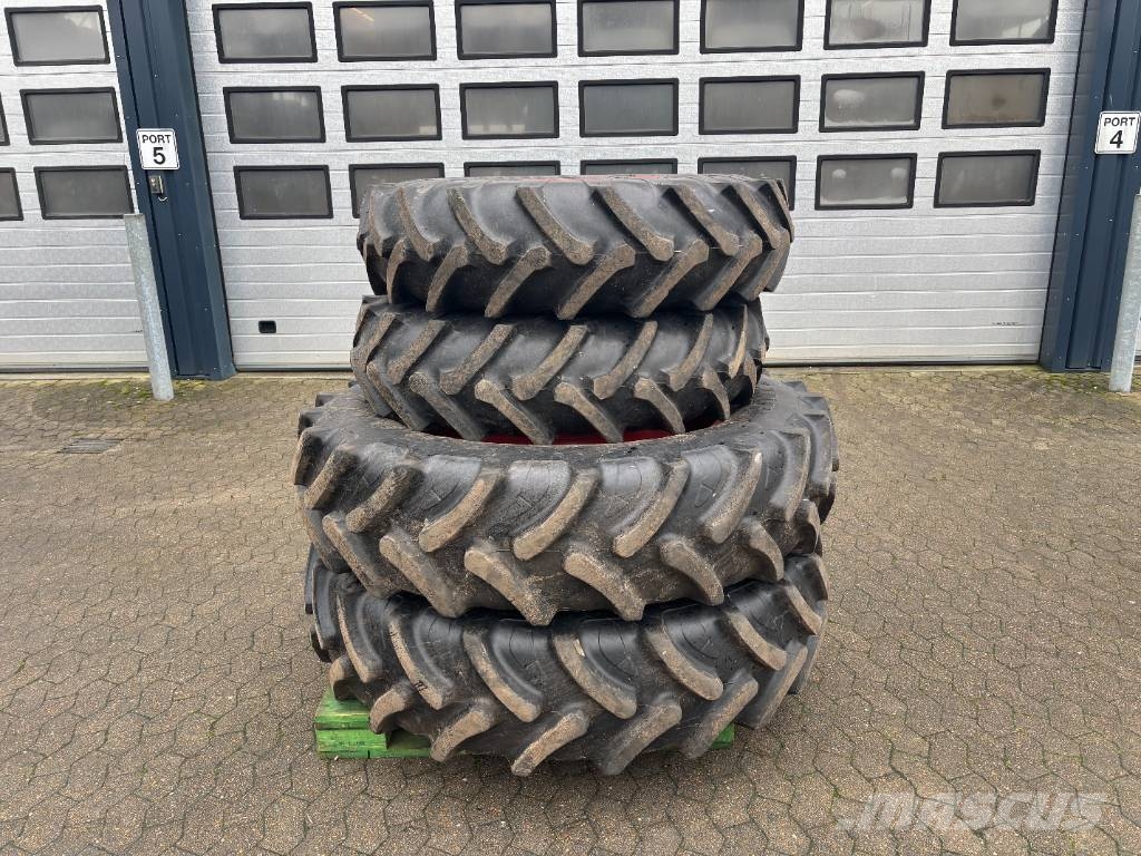 Lingong Sprøjtehjul 420/85R38 og 13.6-28 Banden, wielen en velgen
