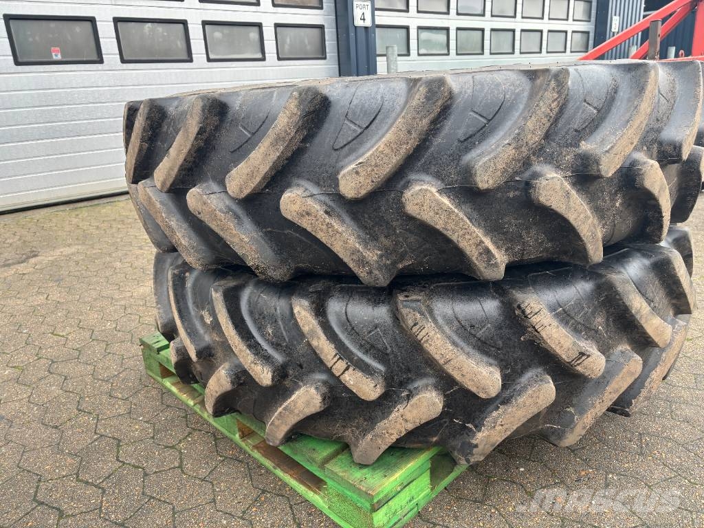 Lingong Sprøjtehjul 420/85R38 og 13.6-28 Banden, wielen en velgen