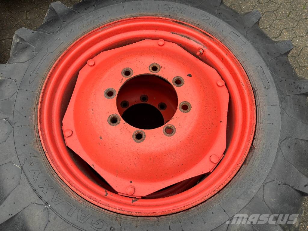 Lingong Sprøjtehjul 420/85R38 og 13.6-28 Banden, wielen en velgen