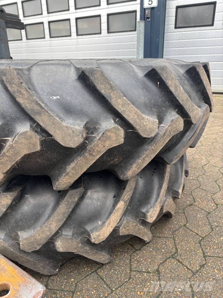 Lingong Sprøjtehjul 420/85R38 og 13.6-28 Banden, wielen en velgen