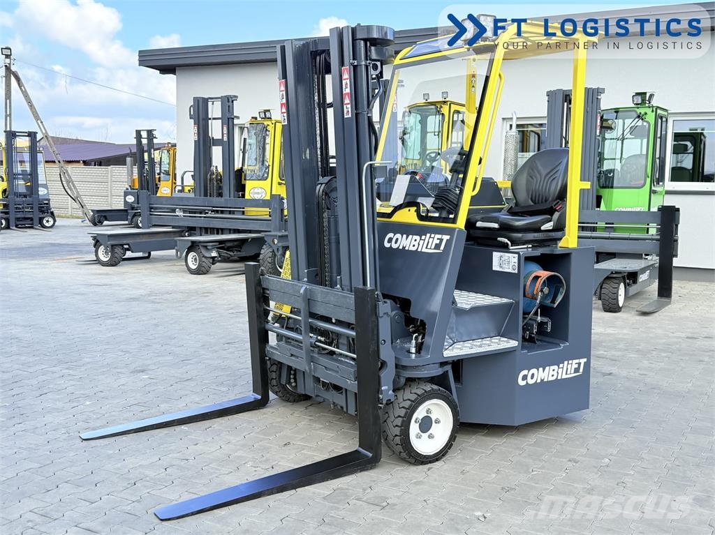 Combilift CB2500 | GAS | TRIPLEX 4900MM | FREE-LIFT | FORK-P Four-way truck