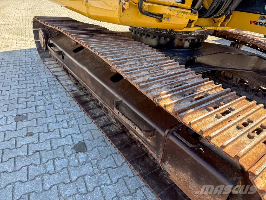 CAT 323FL Kettenbagger OQ70/55 vollhydr. حفارات زحافة