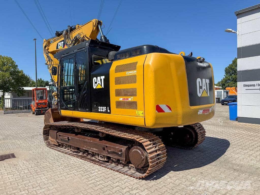 CAT 323FL Kettenbagger OQ70/55 vollhydr. حفارات زحافة
