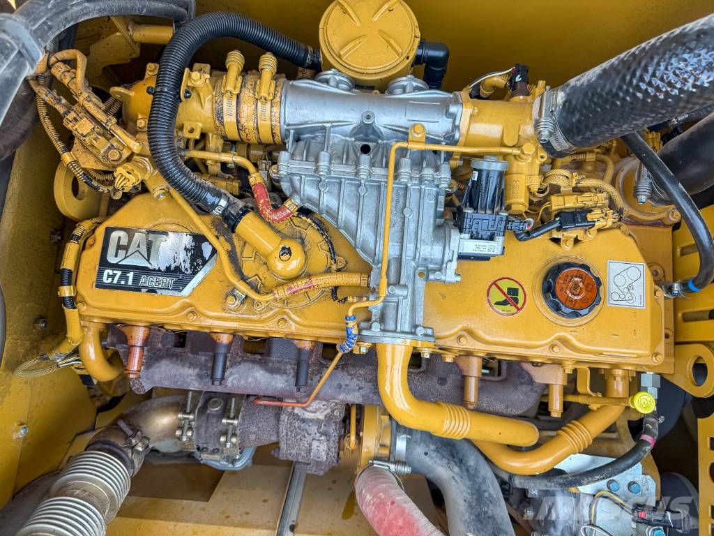 CAT 323FL Kettenbagger OQ70/55 vollhydr. حفارات زحافة