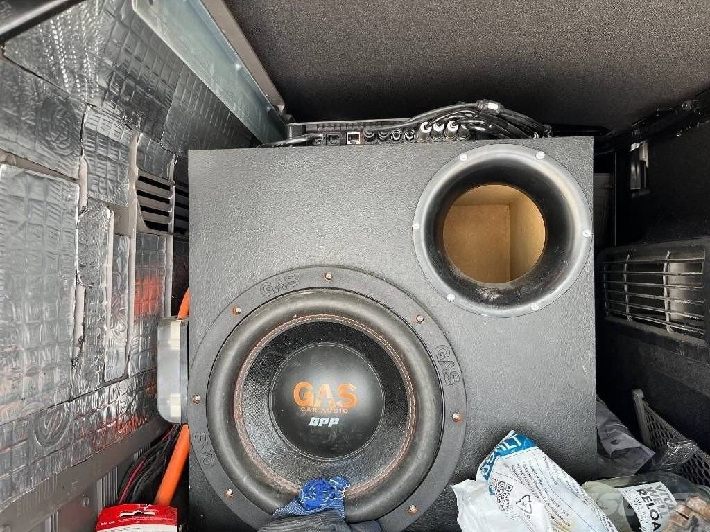 Scania R500B6X2*4NB Fjärrbil ボックスボディー、ウイング、箱車