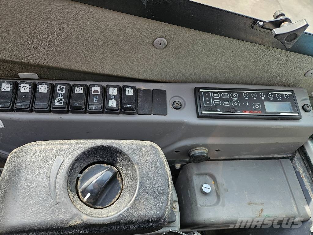 Takeuchi TB 325 R حفارات صغيرة أقل من 7 طن (حفارات صغيرة)