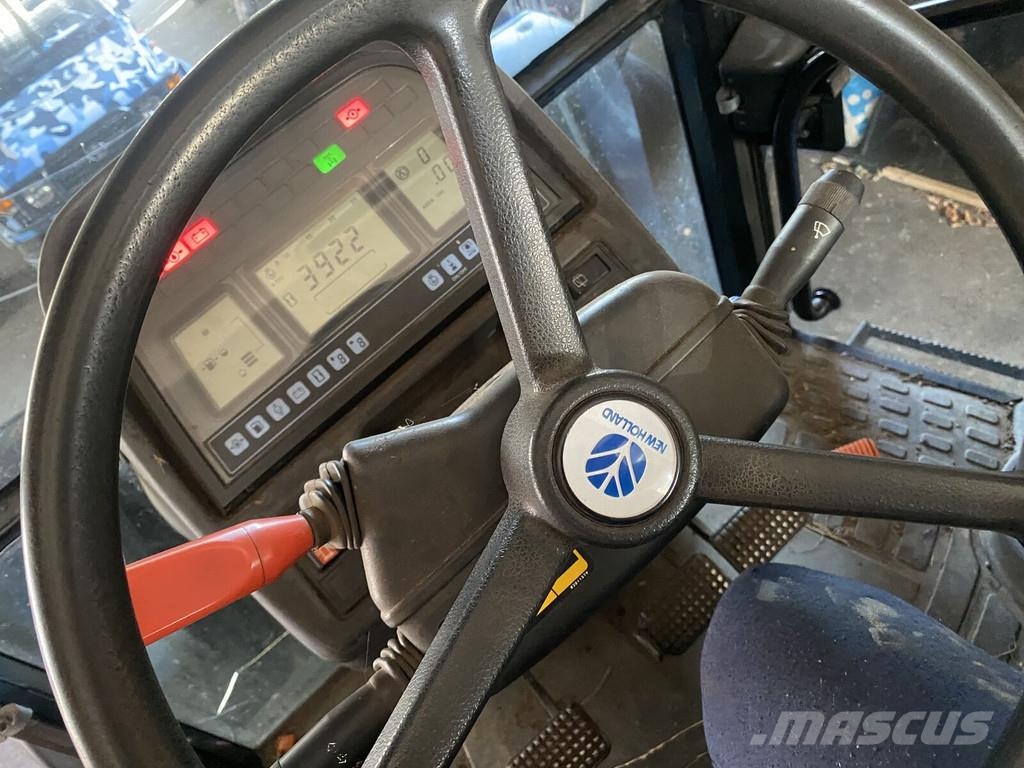 New Holland TM115 Traktorji