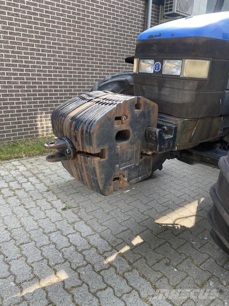 New Holland TM115 Traktorji
