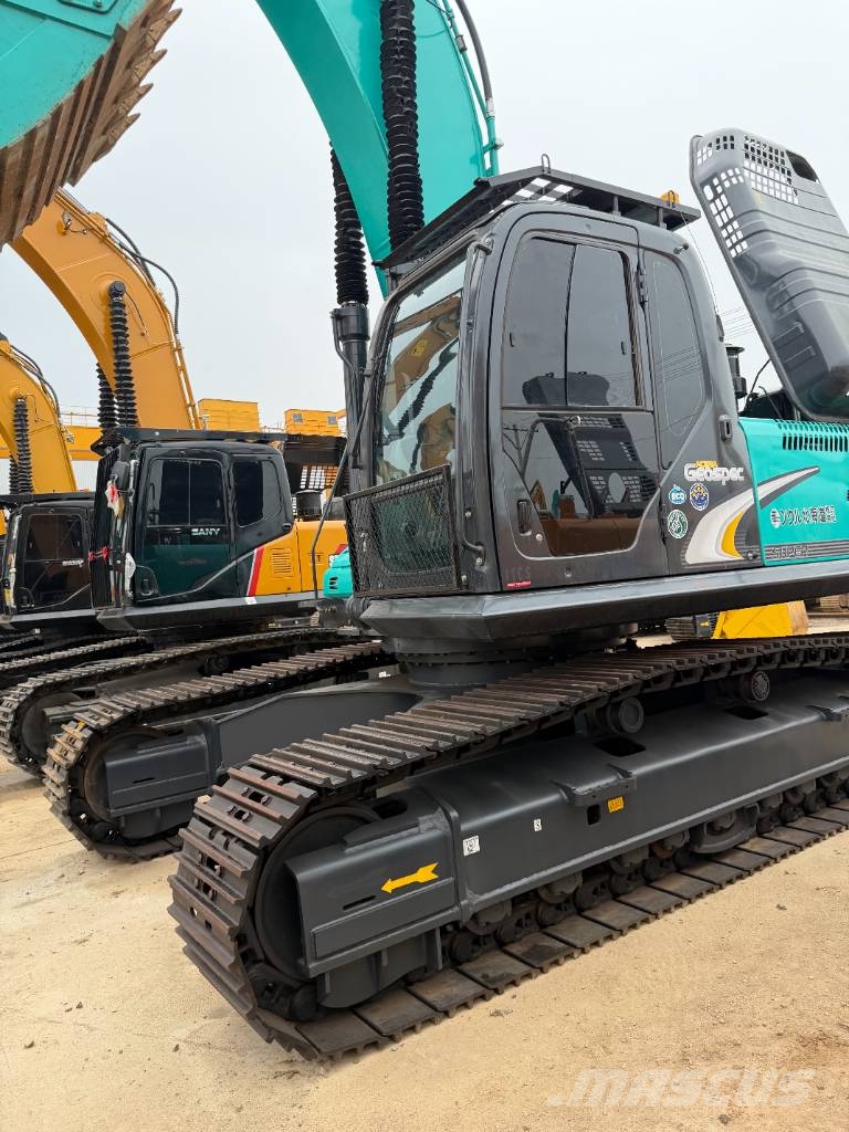 Kobelco SK350D 3000 units excavators in stock Raupenbagger