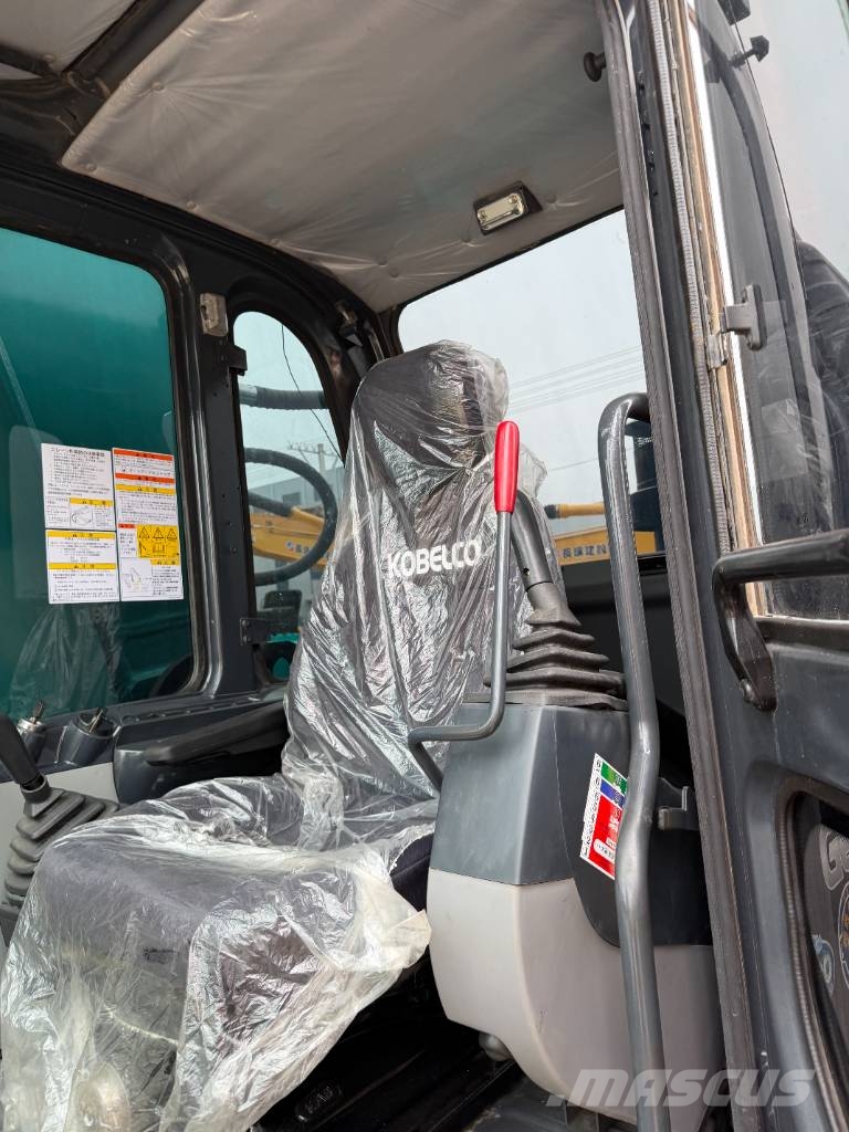Kobelco SK350D 3000 units excavators in stock Raupenbagger