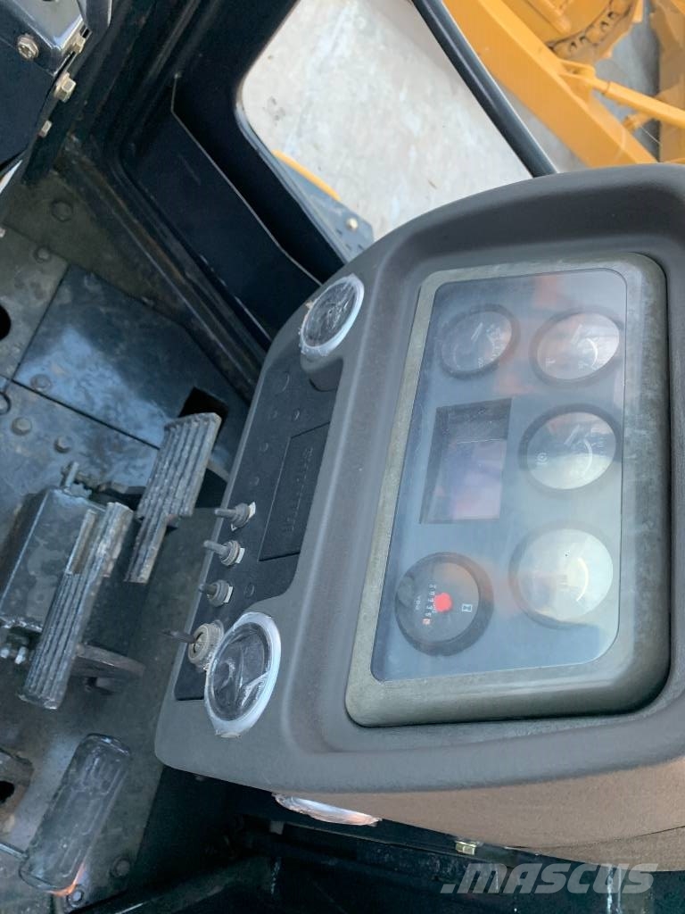 Shantui SD13 Plenty of bull dozer in stock Crawler dozers