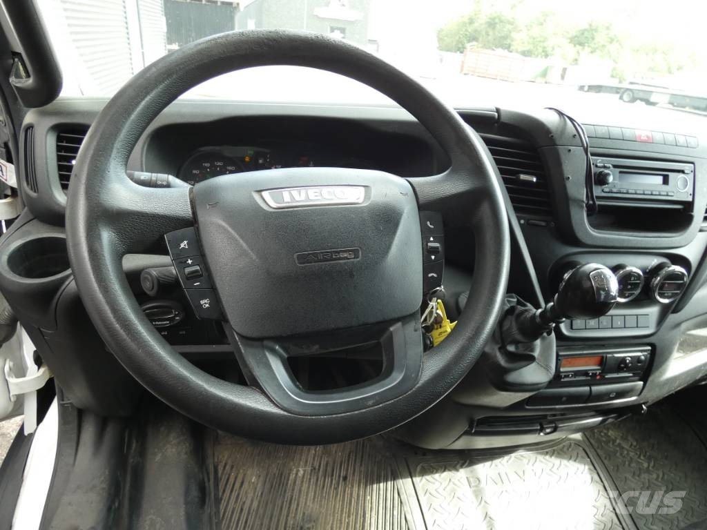 Iveco Daily 70 C18 شاحنات مسطحة/مفصلية الجوانب